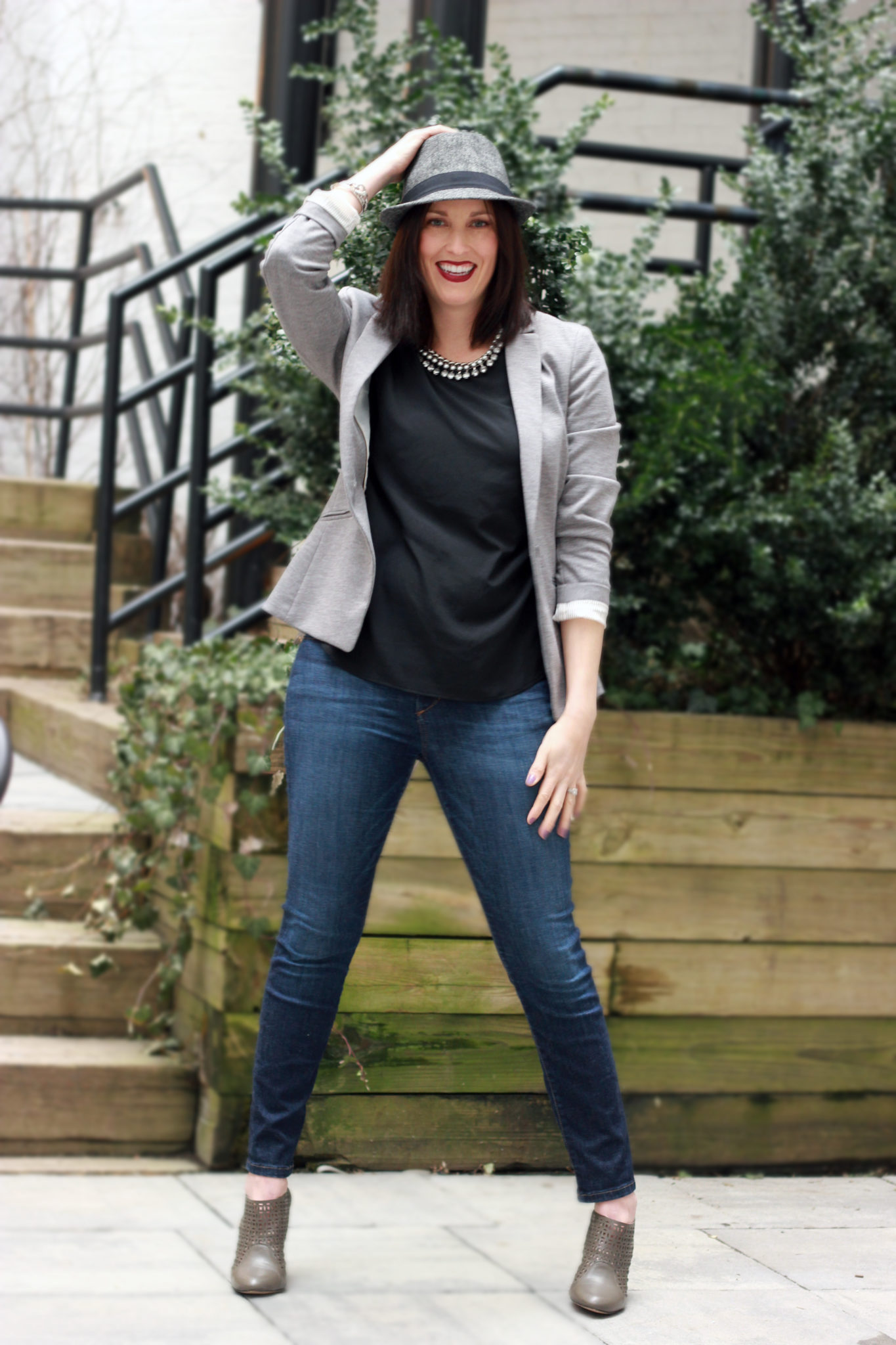 Style Saturday: Blazer And Jeans