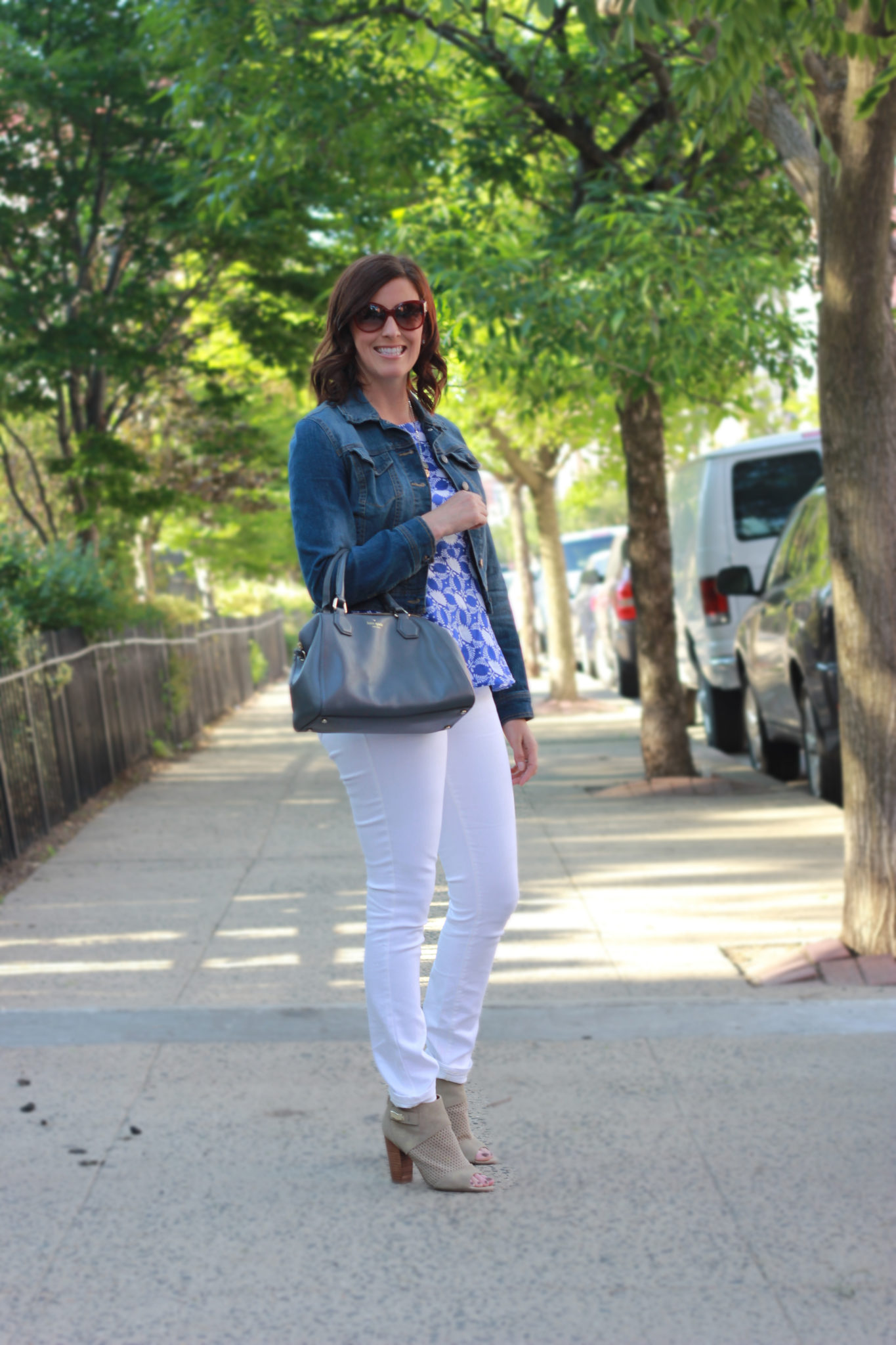 Style Saturday: Styling White Jeans
