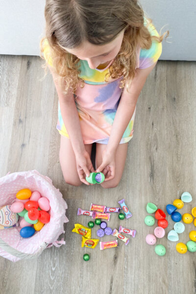 5 Fun Easter Party Ideas For The Whole Family featured by Top US Party Blogger, Style & Wanderlust. The Ultimate Easter Brunch Spread.