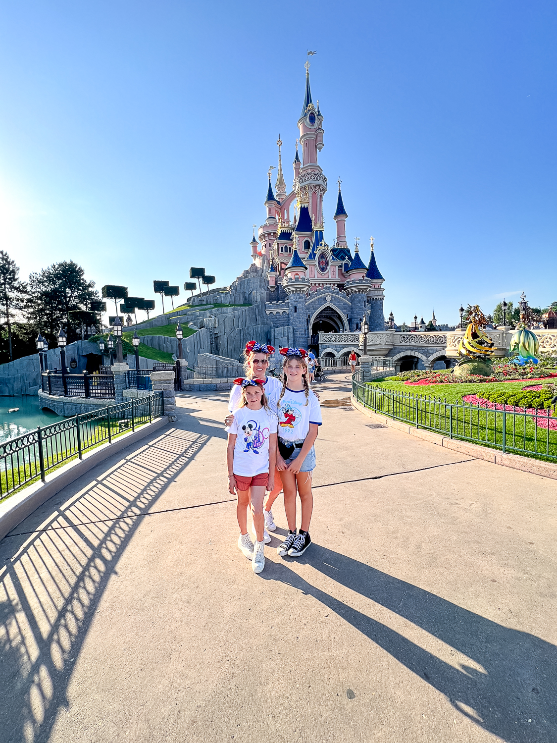 Pacific Globetrotters, budget family travel blog, shares 5 day itinerary in Paris with kids. Disneyland Paris