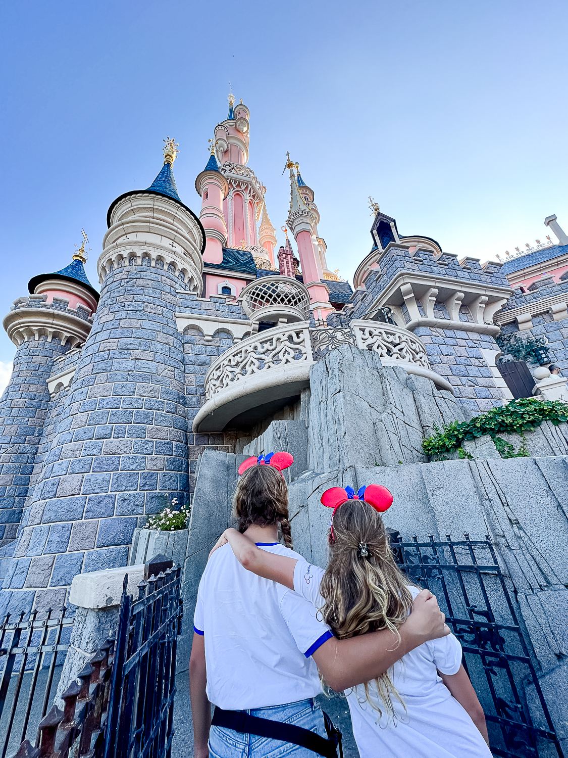 Pacific Globetrotters, budget family travel blog, shares Top Tips For Disneyland Paris.