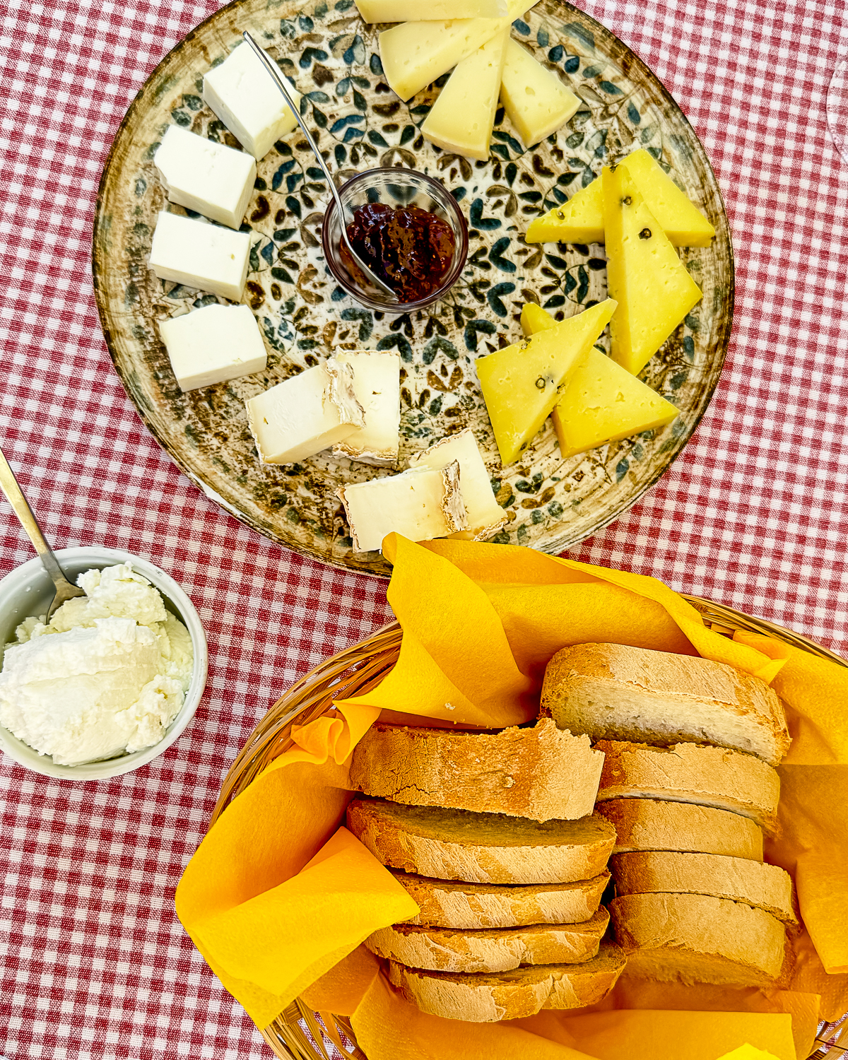 Pacific Globetrotters, budget family travel blog, shares 36 hours in San Casciano in Val di Pesa.