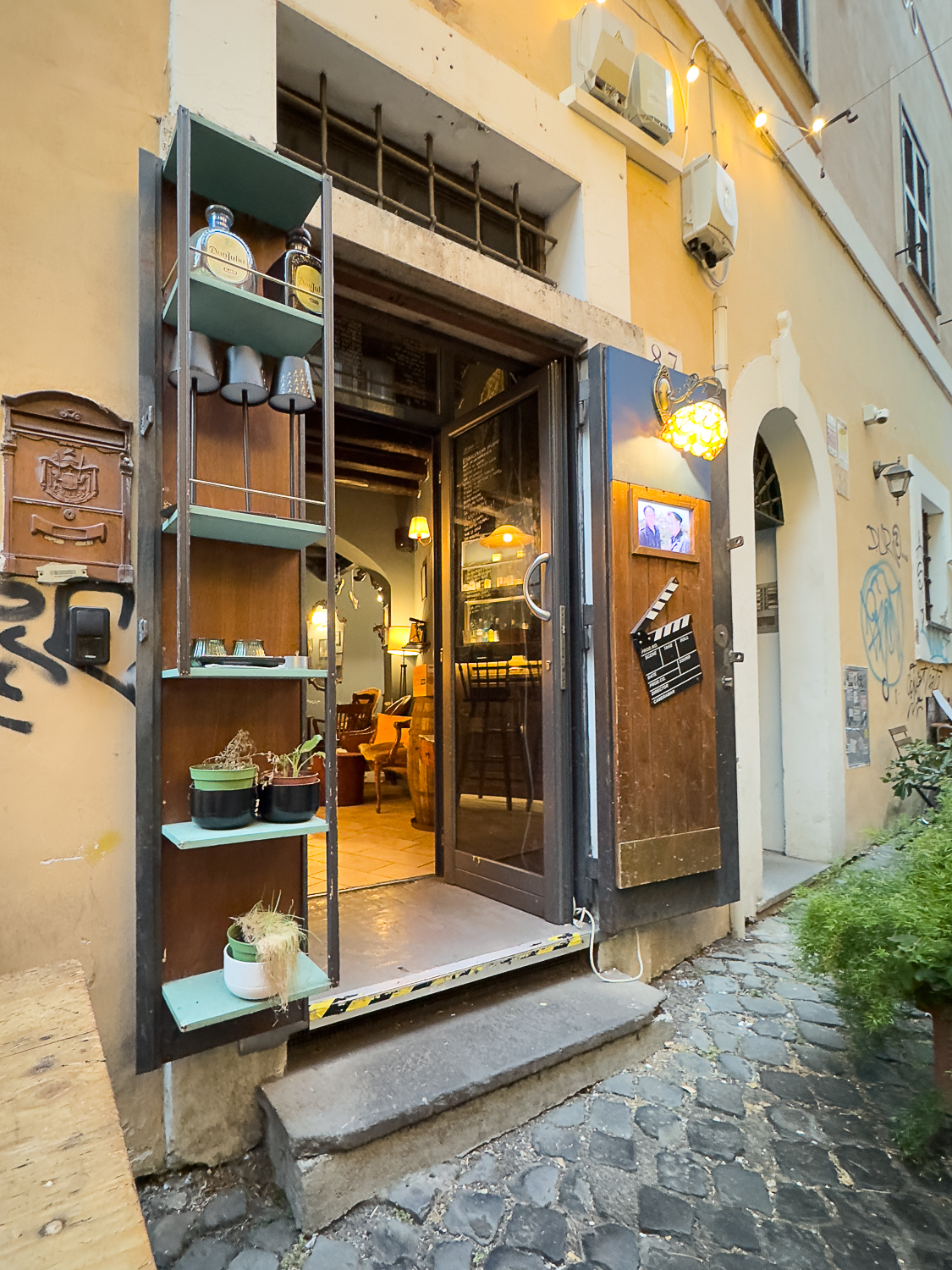 Pacific Globetrotters, budget family travel blog, shares 36 Hours In Rome.